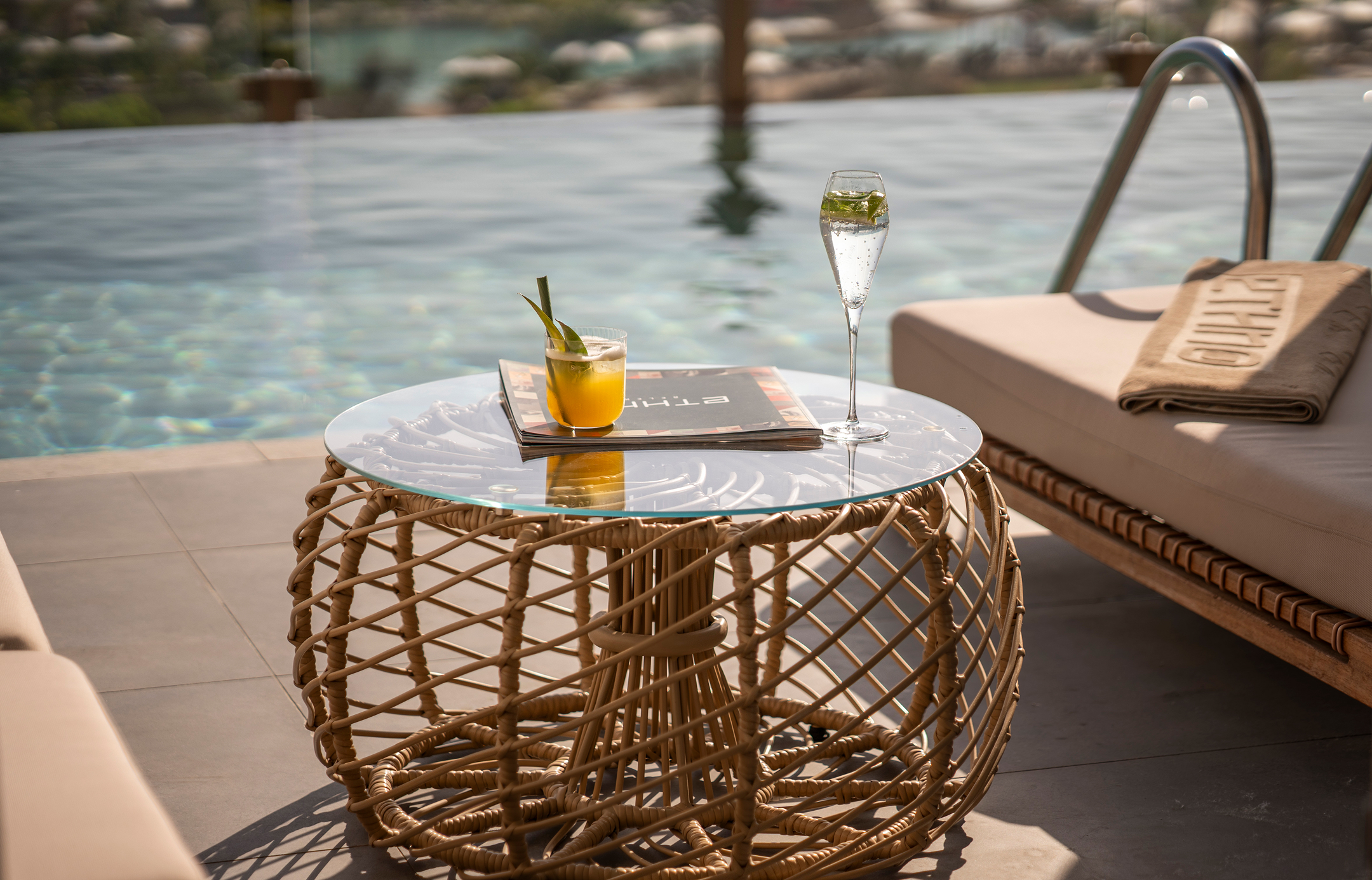 Ethno Hotels Konaklama Odalar Suitler Deluxe Swim Up Alt Banner