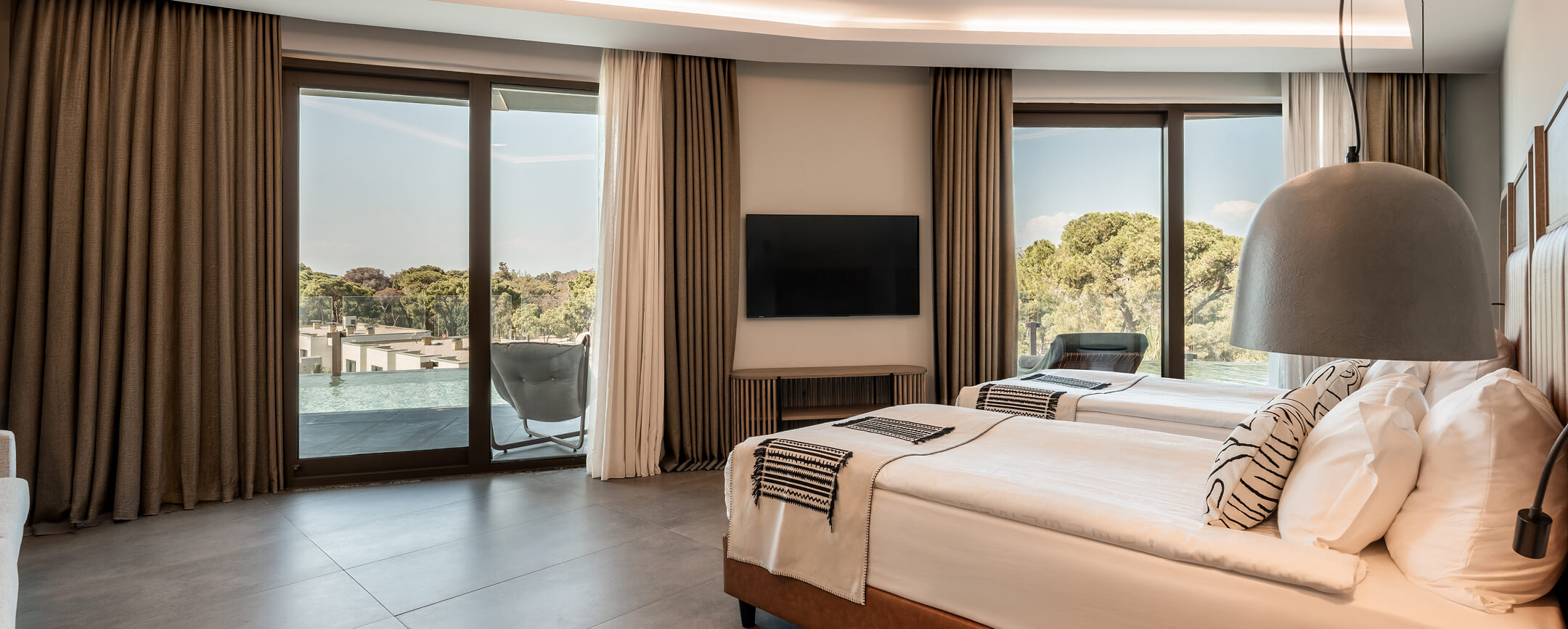 Ethno Hotels Konaklama Corner Swim Up Banner 1
