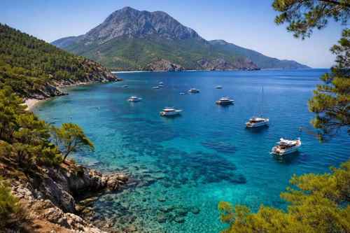 Бухты Адрасана