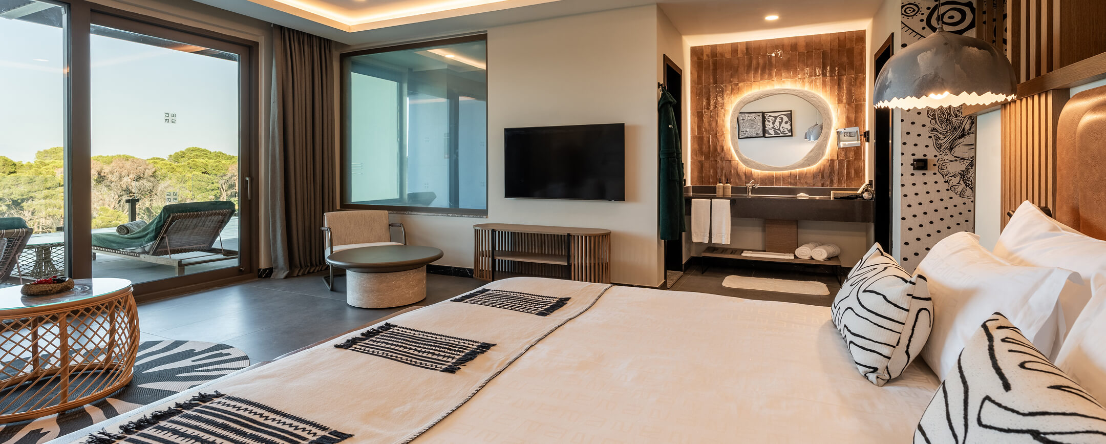 Ethno Hotels Konaklama Odalar Suitler Superior Jacuzzi Swim Ust Banner 5